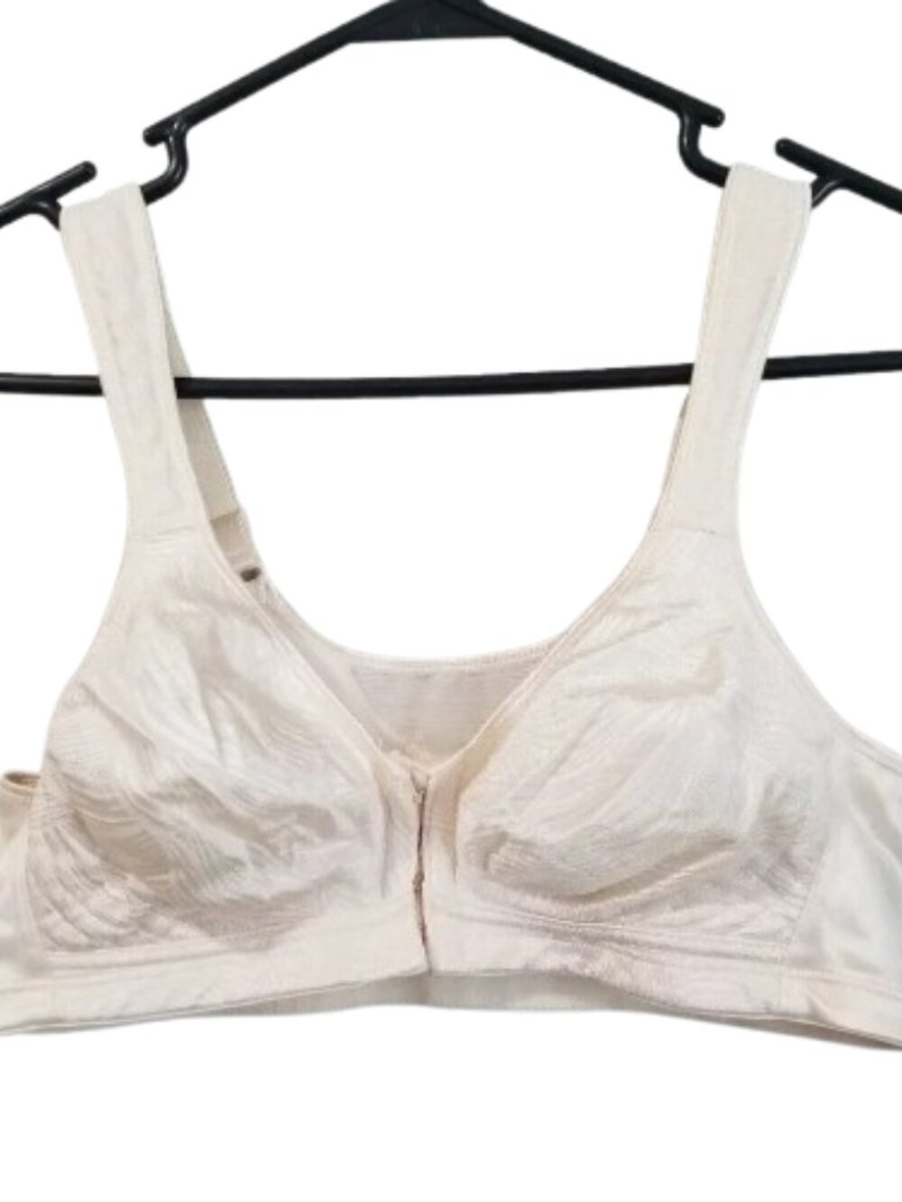 Playtex Bra Cream 36B Hooks in Front